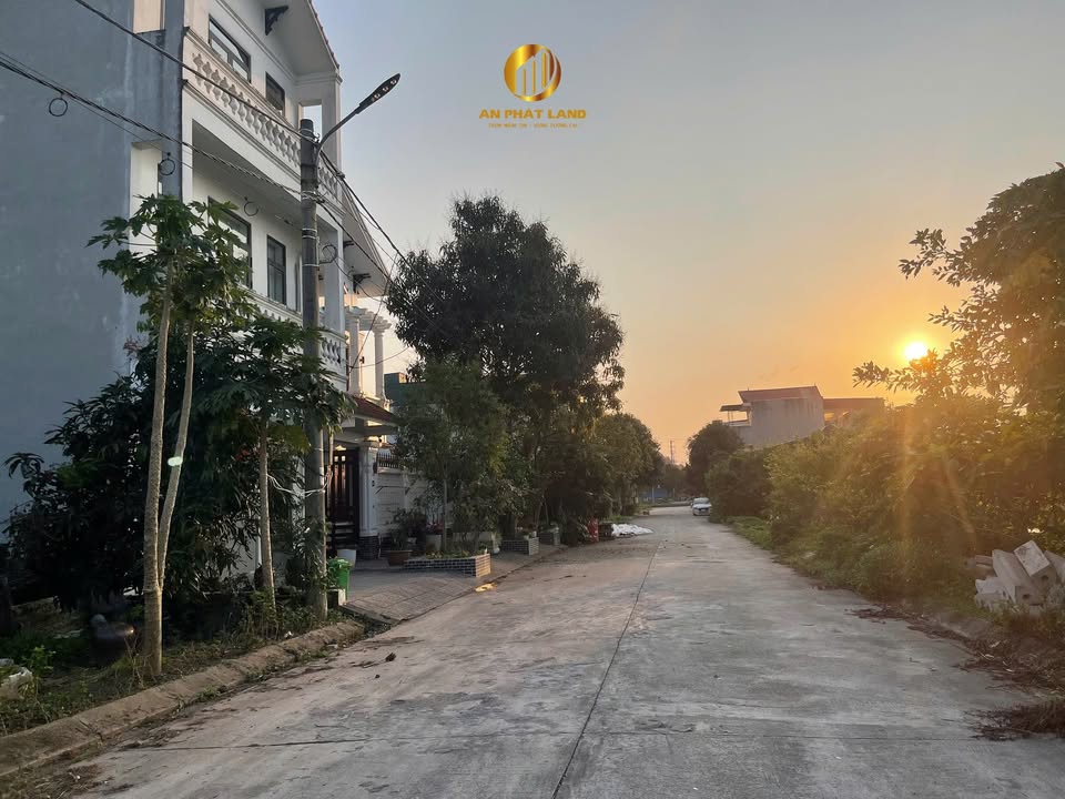 Đất nền Hoa Lư, Ninh Bình 99m² Sổ đỏ chính chủ - Giá tốt 5.3 tỷ