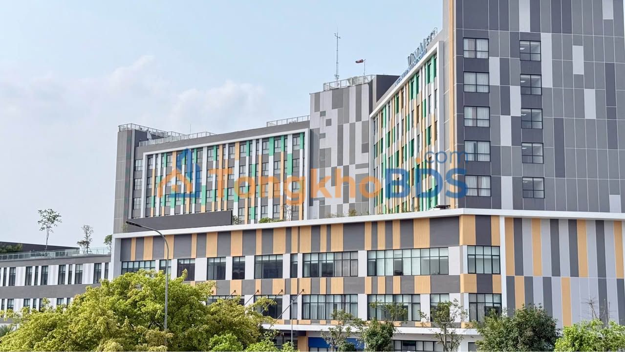 Nhà 37m² 6 Tầng - Ô tô Tránh, View Hồ Tây Mỗ - Giá Tốt