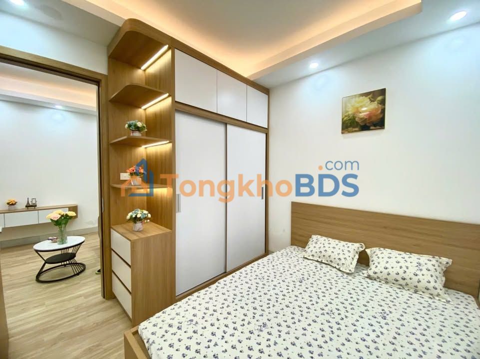Bán CCMN Khương Đình 48m² 2 Ngủ - Giá 1.9 Tỷ - Ngõ Thông Ô Tô Gần Phố