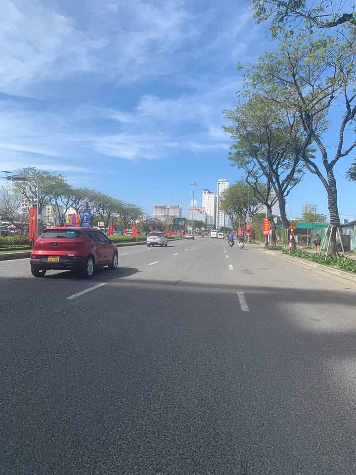 Nhà Phố Sơn Trà 72m² - Sát Võ Văn Kiệt, 5.5 Tỷ, 3 Phút Ra Biển Mỹ Khê