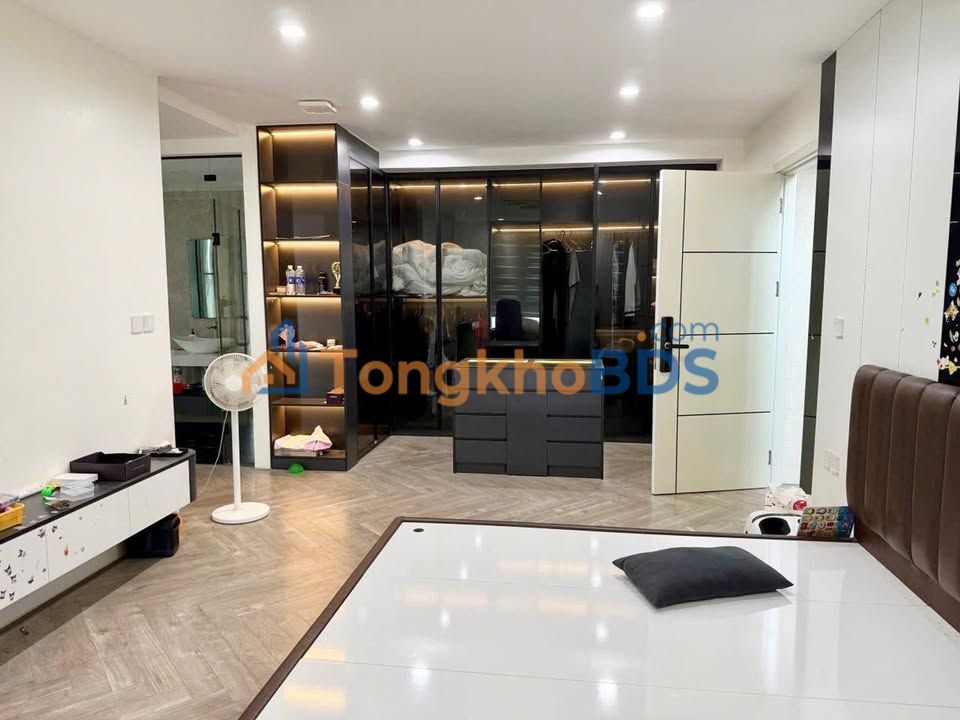 Căn hộ CT4 Xa La 65m² - Full Nội Thất, Giá 4.8 Tỷ - Sẵn Sàng Dọn Vào Ở Ngay!