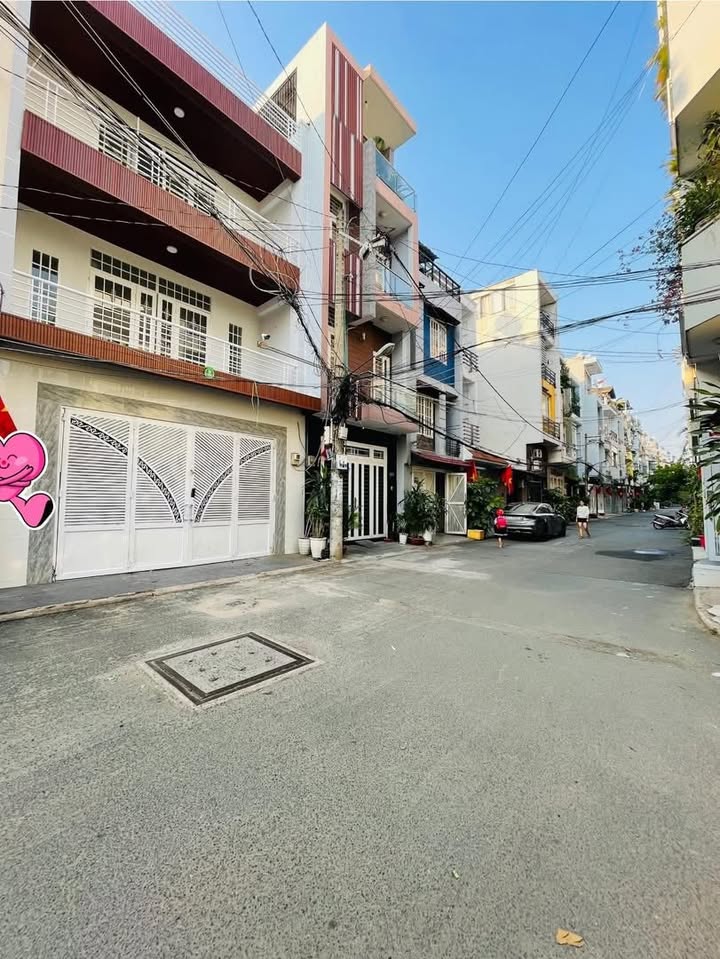 Nhà Mặt Tiền Phạm Văn Đồng, Bình Thạnh - Ngang 6m, 4 Tầng, 16.5 Tỷ