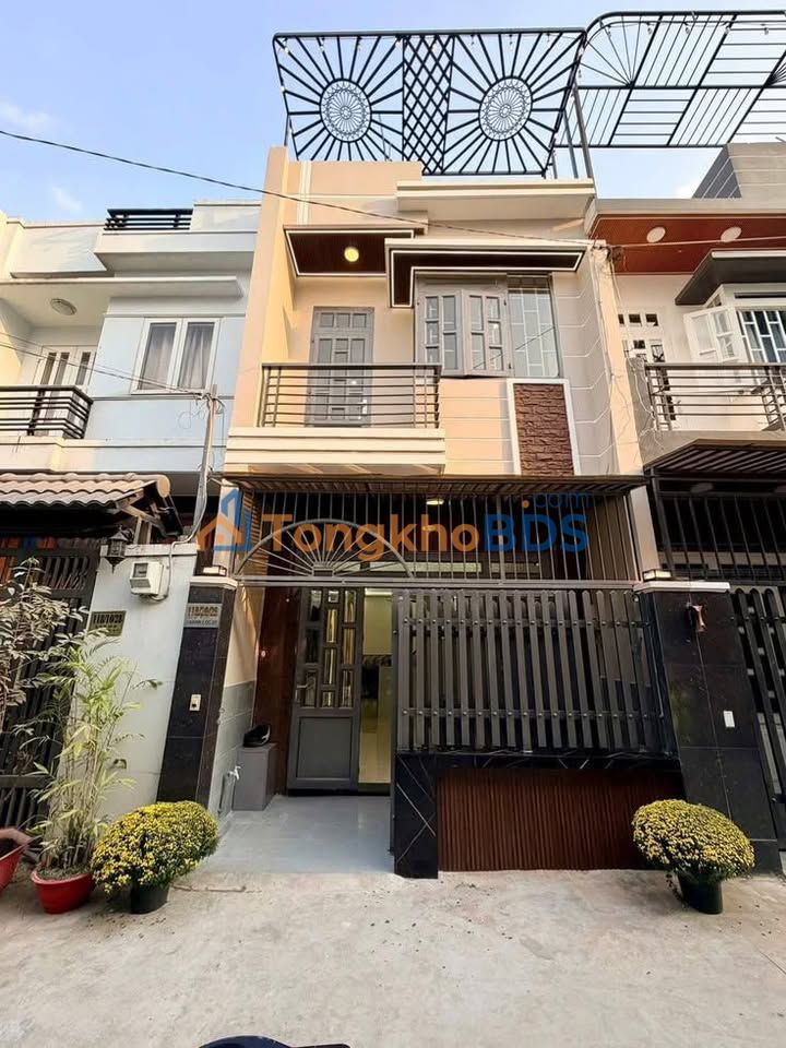 Nhà Phố HXH Trường Sơn, Tân Bình - 40m², 3 Tầng, Giá Tốt