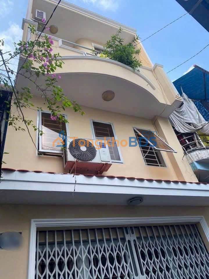 Nhà 35m² 4 Tầng BTCT, 5PN Hẻm Xe Hơi - Ngay Chợ Bà Chiểu, Bình Thạnh