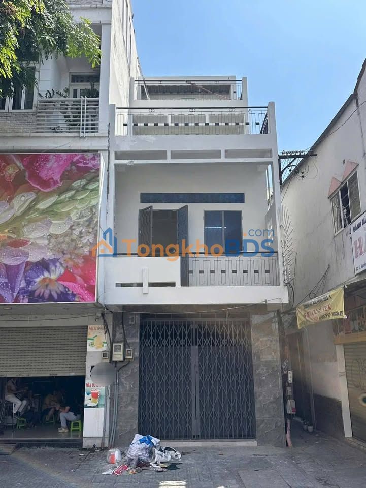 Nhà Mặt Tiền Nguyễn Biểu Q5 - 4 Lầu, 8 Phòng, Góc 3 Mặt Tiền