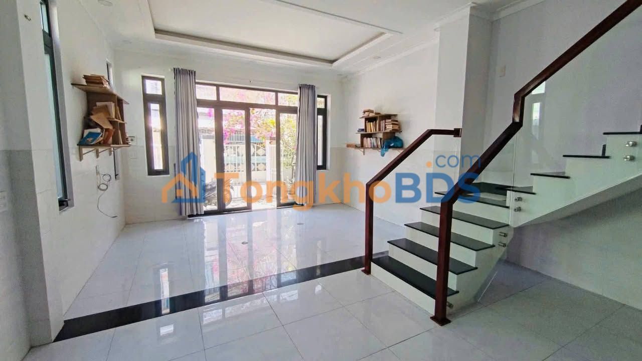 Cho Thuê Nhà Nguyên Căn Phan Thiết 72m² - Hẻm Xe Hơi