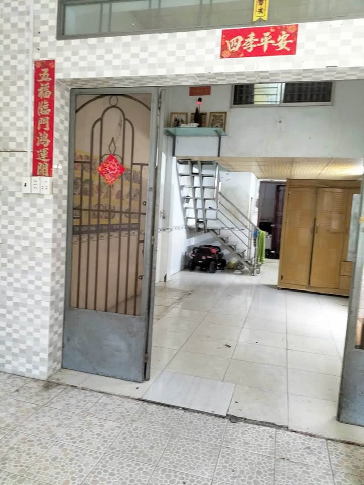 Cho thuê nhà nguyên căn 72m² Phạm Thế Hiển, Quận 8 - Hẻm xe tải, 2PN