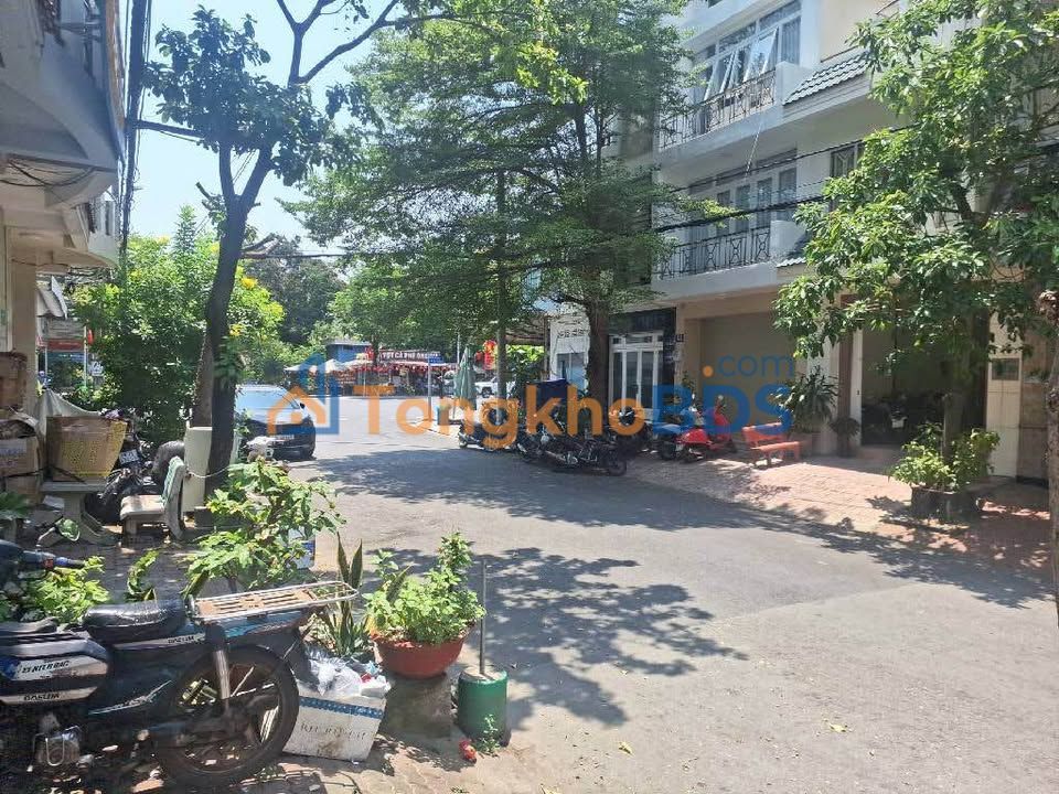 Nhà Liền Kề Nam Long Phú Thuận Q7 (96m²) - 17 Tỷ, Sổ Hồng Riêng