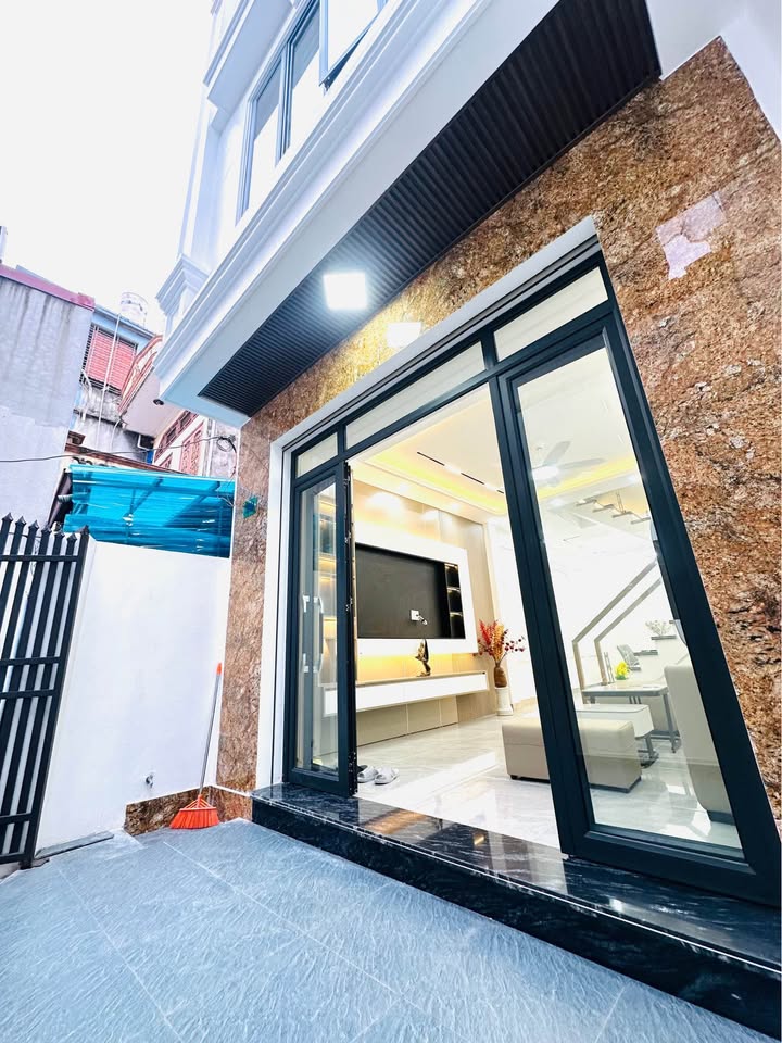 Nhà 47m² 3 tầng, Ngõ thông Nguyễn Công Hoà - Phạm Hữu Điều, Hải Phòng - 3.x Tỷ