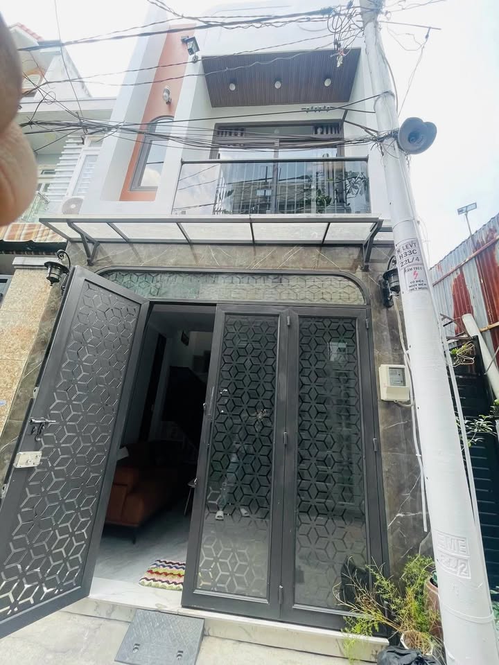 Nhà Gò Vấp 2 Tầng Hẻm 3.5m Gần CV Làng Hoa - 4.25 Tỷ