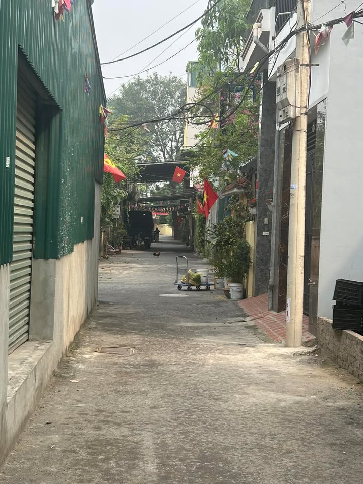 Nhà 5 Tầng Sơn Đồng 24m² - Giá Hiếm 4 Tỷ, Oto Vào Tận Nhà