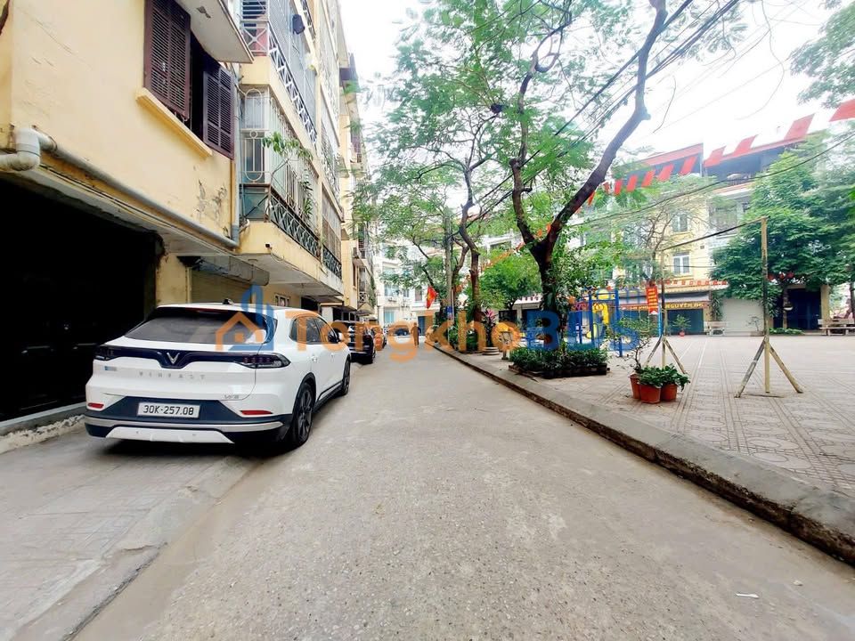 Bán Căn Hộ 92m² Lê Trọng Tấn, Thanh Xuân - Sẵn Sàng Đón Tết Mới!