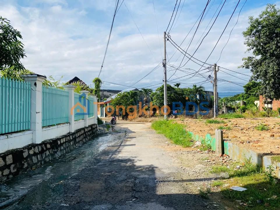 Đất Lô Góc 2 Mặt Tiền Phú Lộc Tây 4, Diên Khánh - 92.7m² Sổ Đỏ Giá Tốt