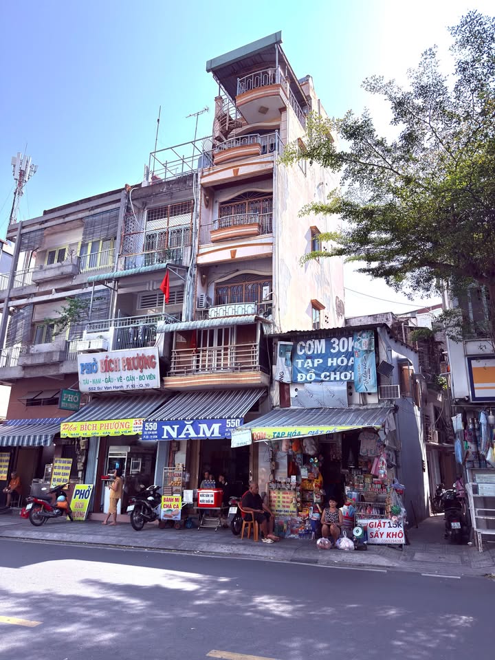 Nhà Mặt Tiền Sư Vạn Hạnh Q10 - Kinh Doanh Sầm Uất - 22m² - 13 Tỷ