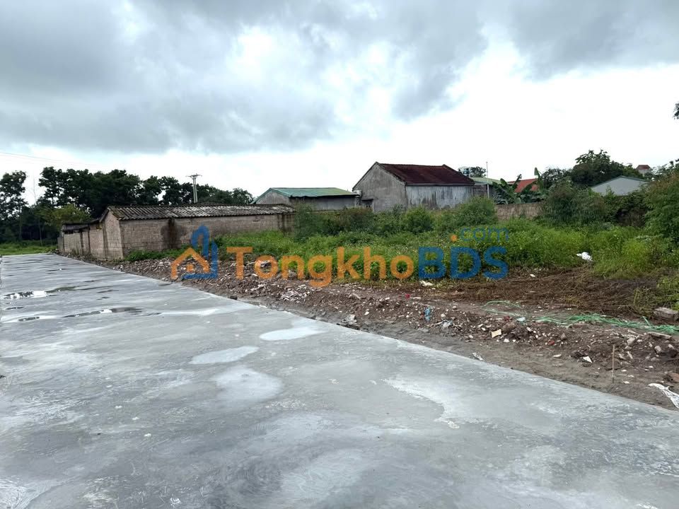 Bán đất Móng Cái 90m² - Sổ đỏ chính chủ, ô tô đỗ cửa