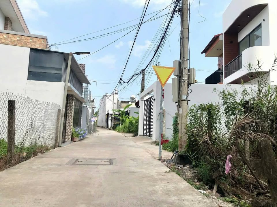 Bán Đất Mỹ Thạnh, Đồng Tháp - 100m² Thổ Cư, Gần Quảng Trường, Giá 1.6 Tỷ