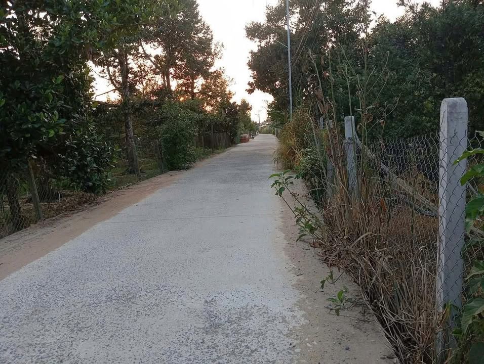 Bán Đất Tặng Nhà 300m² Mặt Tiền 18m - Giá 1.3 Tỷ Tại Cai Lậy, Tiền Giang