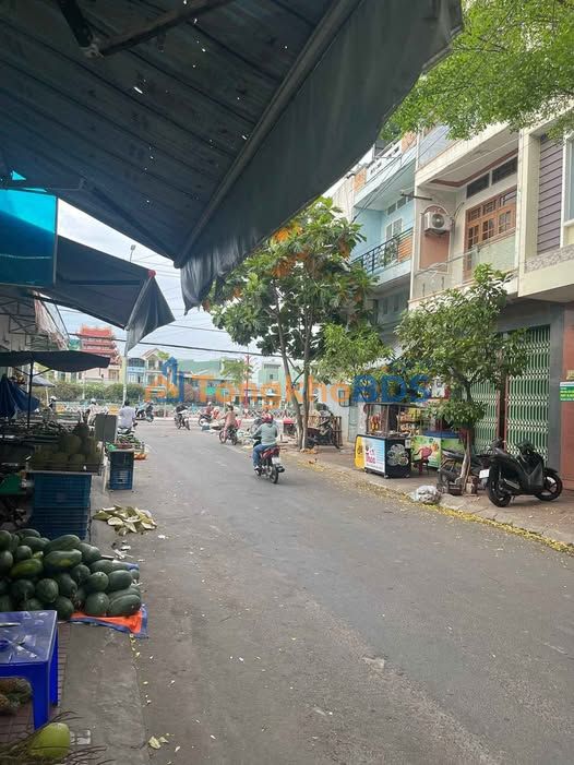 Nhà Mặt Tiền Đặng Xuân Phong Quy Nhơn 63m² 4 Tầng - Kinh Doanh Đỉnh Cao