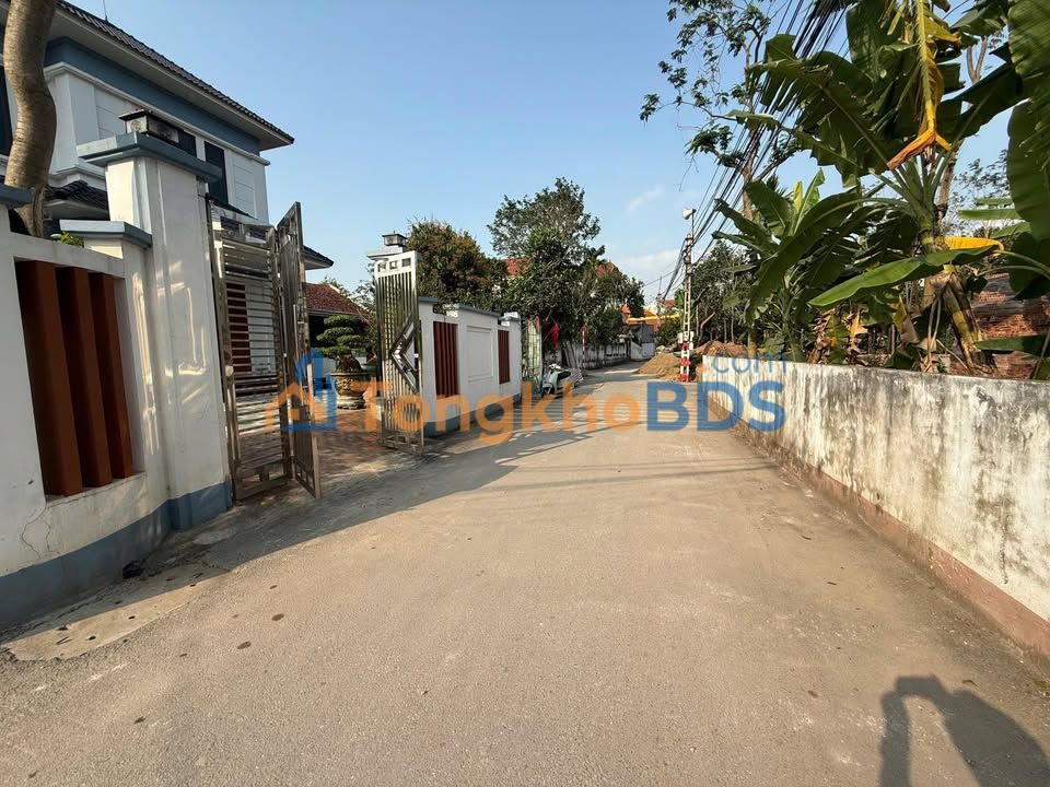 Bán Đất Thổ Cư 100m² Mặt Tiền 9m, Hồng Châu, Yên Lạc - Hơn 1 Tỷ