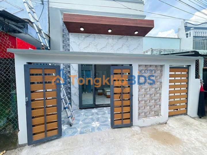 Nhà Hẻm 10 Văn Ngọc Chính Sóc Trăng - 102.7m² Giá 1.47 Tỷ - Tặng Full Nội Thất