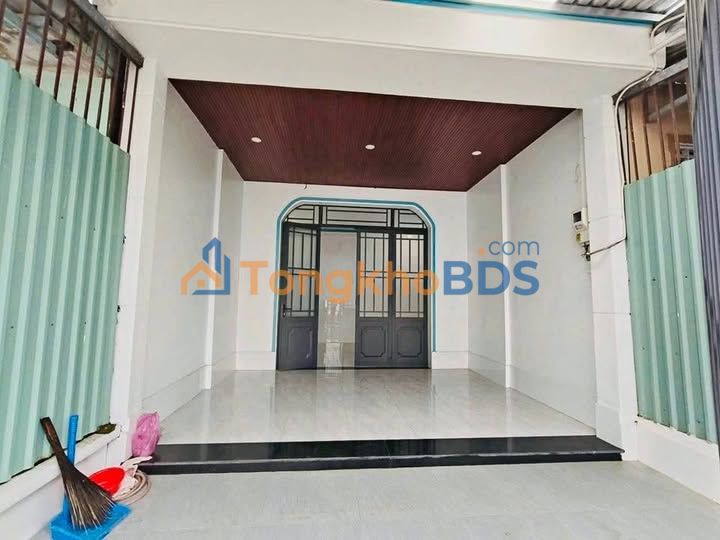 Nhà 80m² Phường Long Châu, Vĩnh Long - Sẵn Sàng Ở Ngay, Ô Tô Đậu Cửa