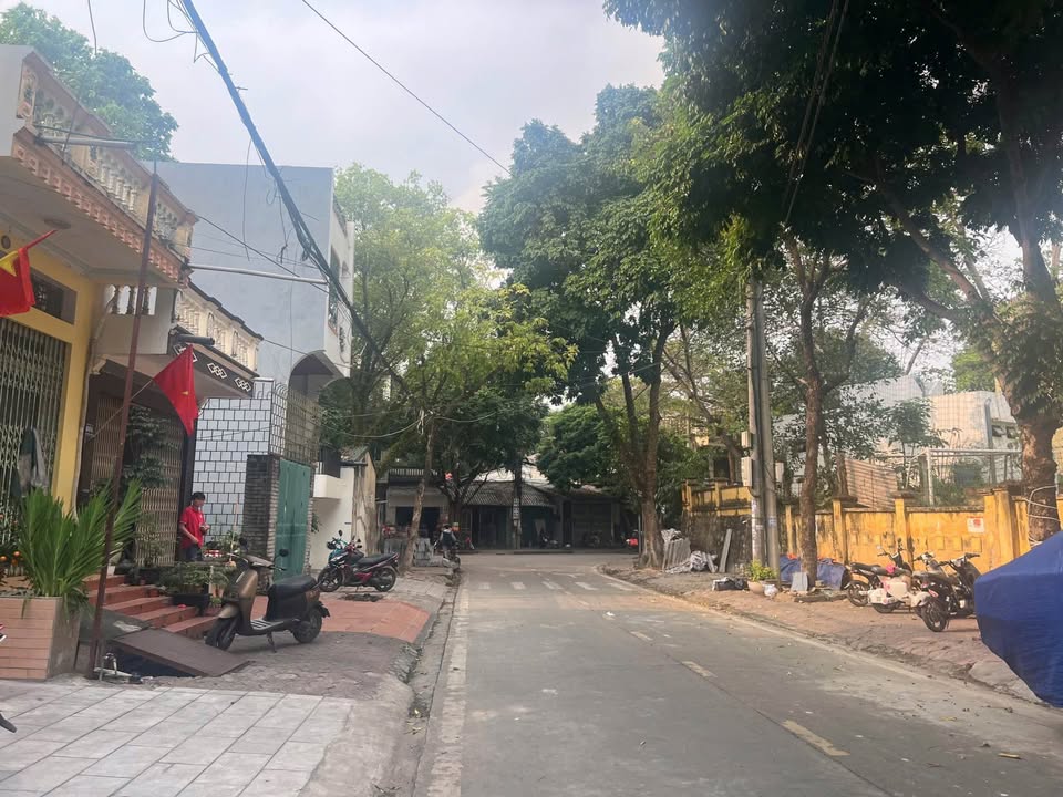 Nhà Phùng Khắc Khoan 80m² (Đông Nam) - Giá 2.7 Tỷ, Gần Chợ Cốc Lếu