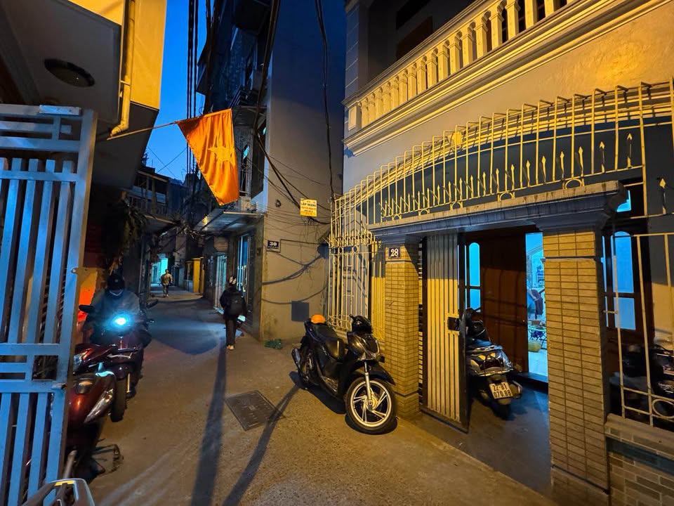 Nhà Phố Kim Giang 53m² 3 Tầng - Sổ Đỏ Vuông Đẹp, Ô Tô Vào Nhà