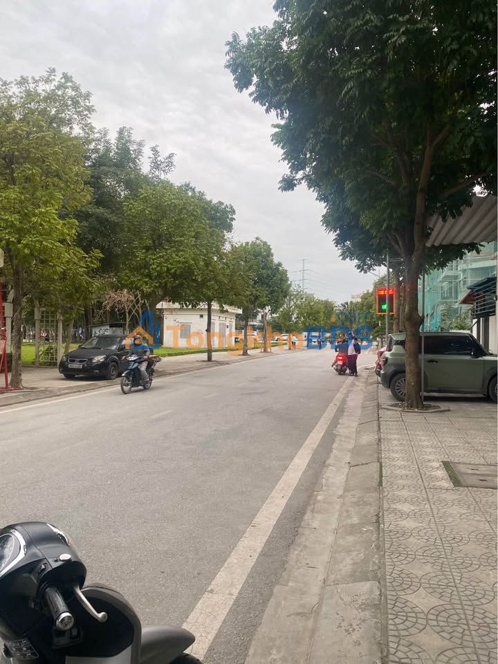 Townhouse Võ Chí Công 205m² 55 tỷ - Mặt tiền kinh doanh