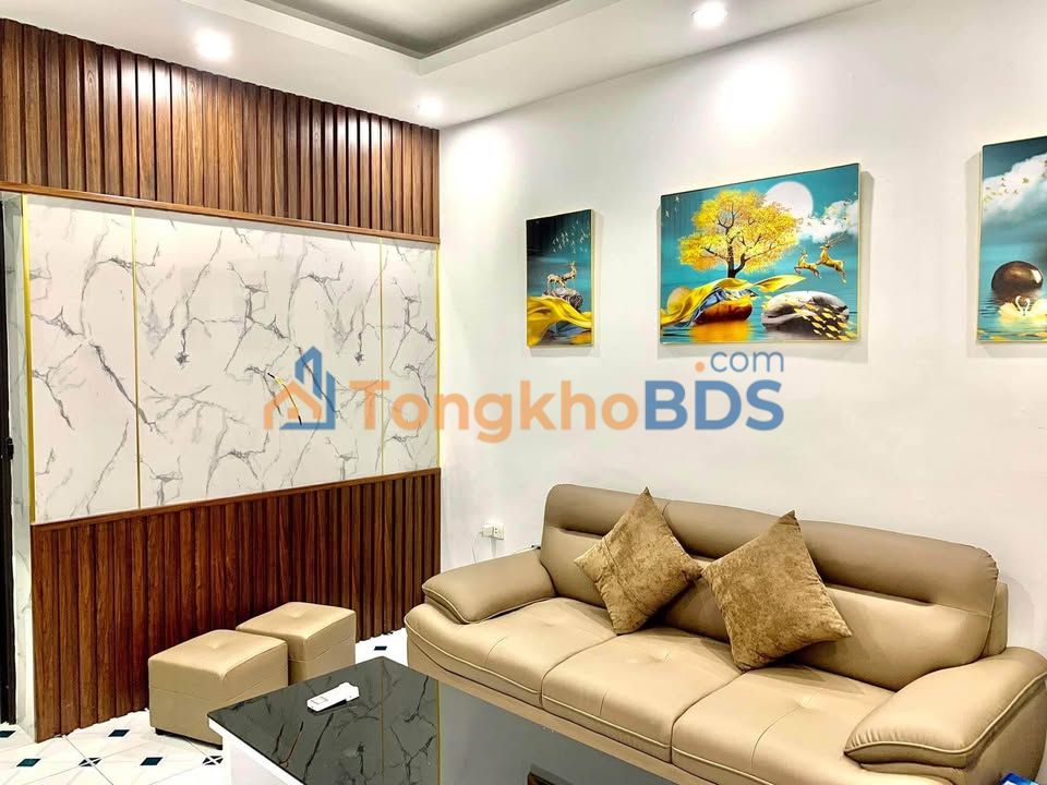 Bán Căn hộ Tập thể Tôn Thất Tùng 60m² giá 2 tỷ - Sẵn sàng dọn vào ở ngay!