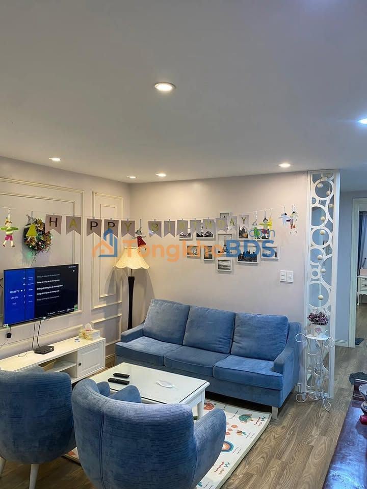 Bán Gấp Tập Thể Tầng 1 Phố Quan Nhân 65m² Sổ Đỏ - Giá 1.65 Tỷ