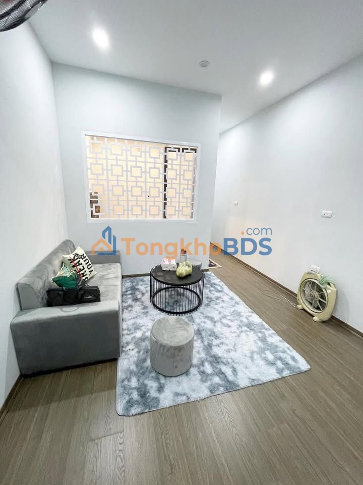 Bán Căn Hộ Tầng 2 Khâm Thiên, Đống Đa 60m² Sổ Đỏ Chính Chủ - 2.18 Tỷ