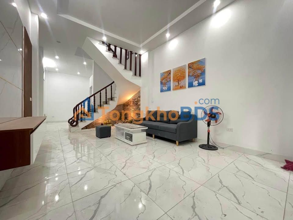 Nhà Lô Góc Nguyễn Trãi, Thanh Xuân - 4 Tầng, 5PN, 5.1 Tỷ