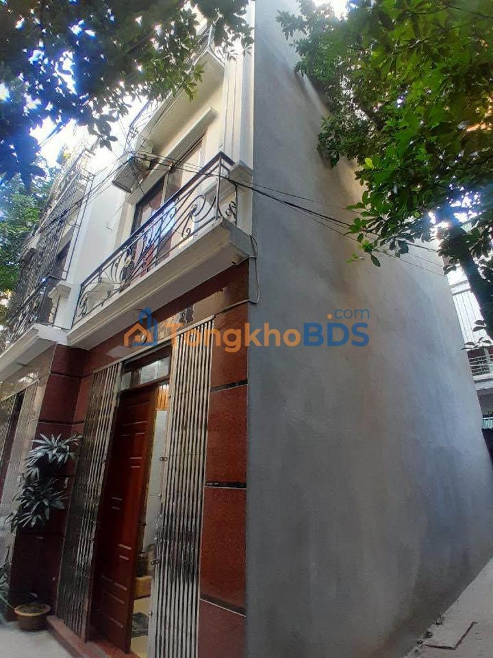 Nhà Lô Góc 3 Thoáng Khương Đình 35m² - Ô Tô Đỗ Cổng - 4.55 Tỷ