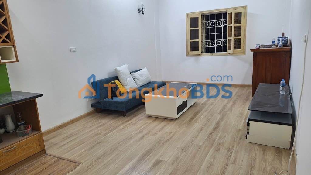 Chung cư Tập thể tầng 3 Nguyên Hồng, Đống Đa 45m² - Sổ đỏ chính chủ 1.79 tỷ