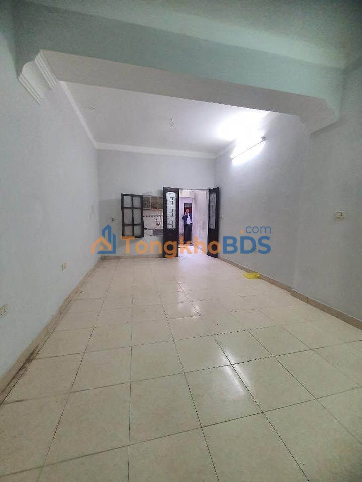 Bán Căn hộ Tập thể Xà phòng Nguyễn Trãi 45m² - Sổ đỏ chính chủ