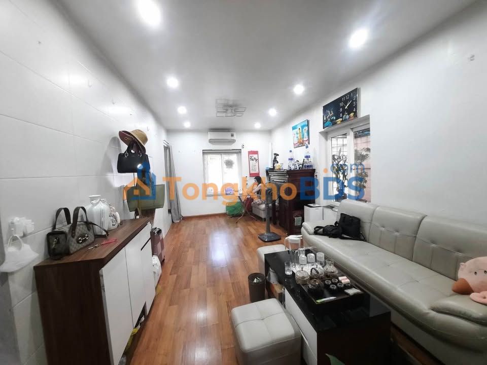 Bán Căn hộ Tôn Đức Thắng 80m² 2PN - Sổ đỏ chính chủ, 2.4 tỷ