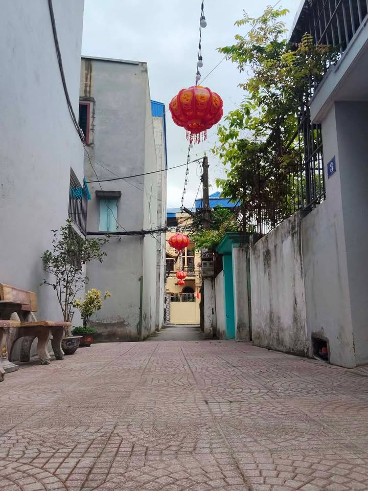 Nhà 3 tầng mặt ngõ Liên Hà, Nam Định - 90m² nở hậu, ô tô đỗ cửa