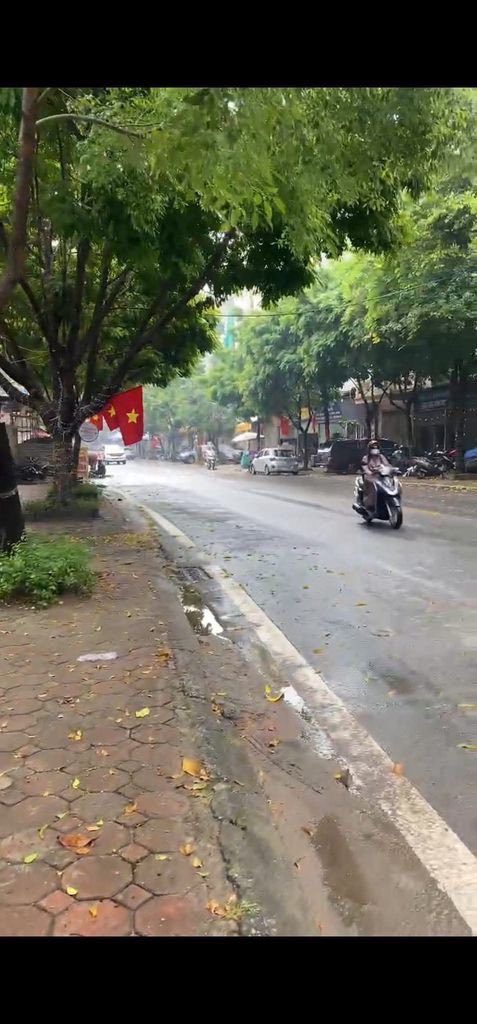 Nhà Cho Thuê Kinh Doanh Mặt Tiền Hoàng Trình Thanh, Hà Đông - 54m² x 5 Tầng