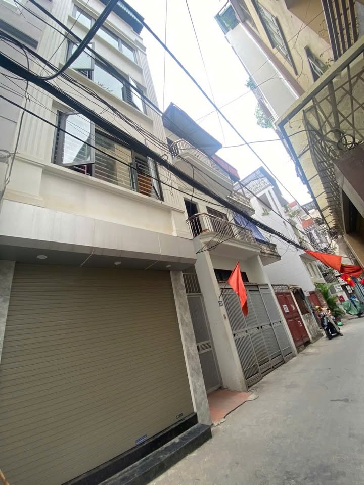 Nhà 5 Tầng Ngõ Hoàng Như Tiếp, Long Biên - 40m² Kinh Doanh/Văn Phòng