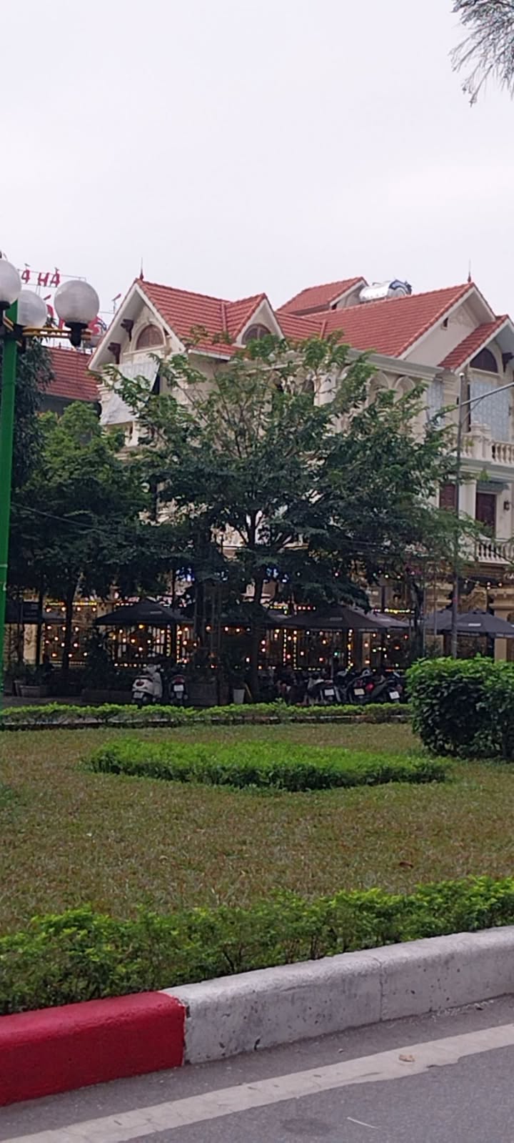 Nhà Mặt Tiền Kinh Doanh 80m² - Mặt Tiền 8m, Ngõ 14 Nguyên Hồng, Ba Đình - Thỏa thuận