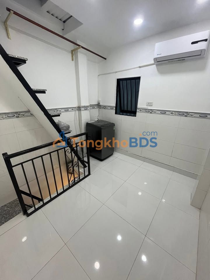 Cho thuê căn hộ đường Bạch Đằng, Bình Thạnh - 3.x triệu/tháng, Full nội thất