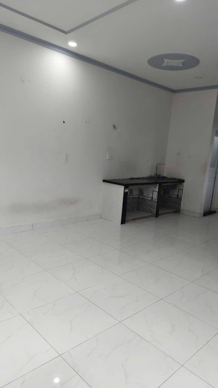 Cho thuê nhà 100m² 2PN hẻm 189 Đình Phong Phú, TP Thủ Đức - Giá 7 triệu