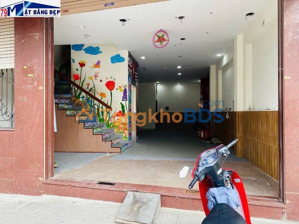 Nhà Nguyên Căn Mặt Tiền Tôn Thất Tùng, Cam Ranh - Kinh Doanh Đa Ngành