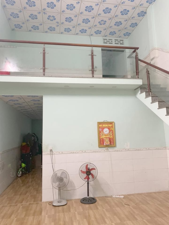 Nhà Xã Sông Mây, Vĩnh Cửu - 100m² Sổ Chung, Gần Chợ, Giá 1.1 Tỷ