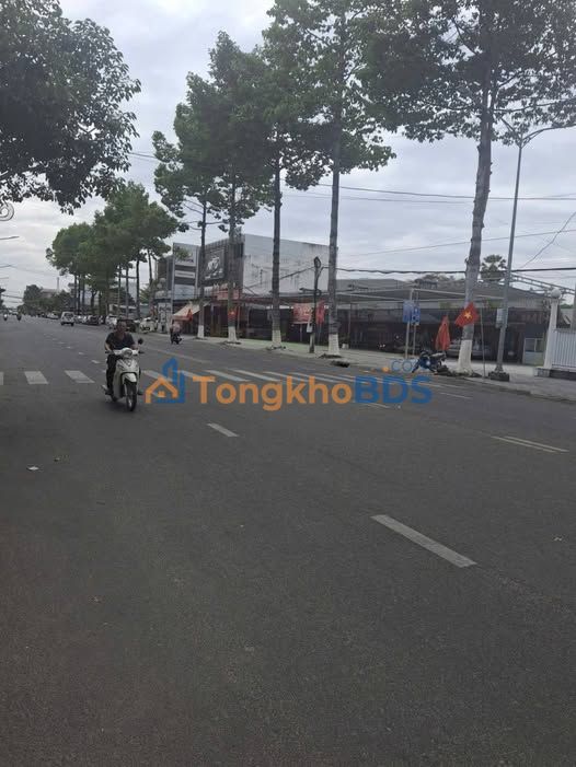 Nhà Mặt Tiền Hoàng Lê Kha - Ngang 4.5m x 42m - 7 Tỷ