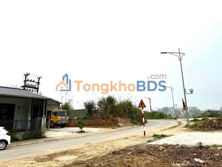 Đất Nền Nông Tiến, Chiêm Hóa: 102m² Bám Sông, Hướng Đông Nam, Giá Thỏa Thuận