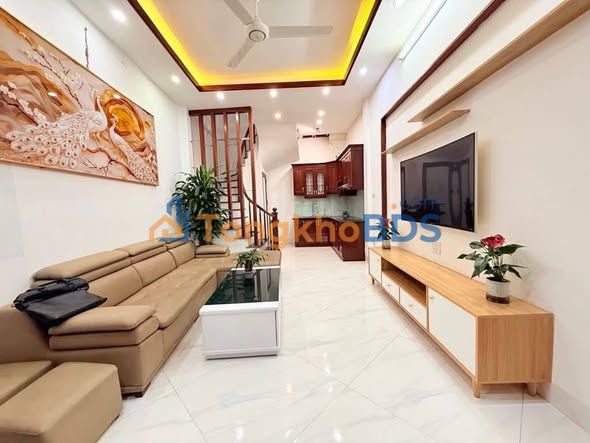 Nhà Mỹ Đình 32m² 5 Tầng Giá Dưới 7 Tỷ - Sổ Đỏ Vuông Vắn