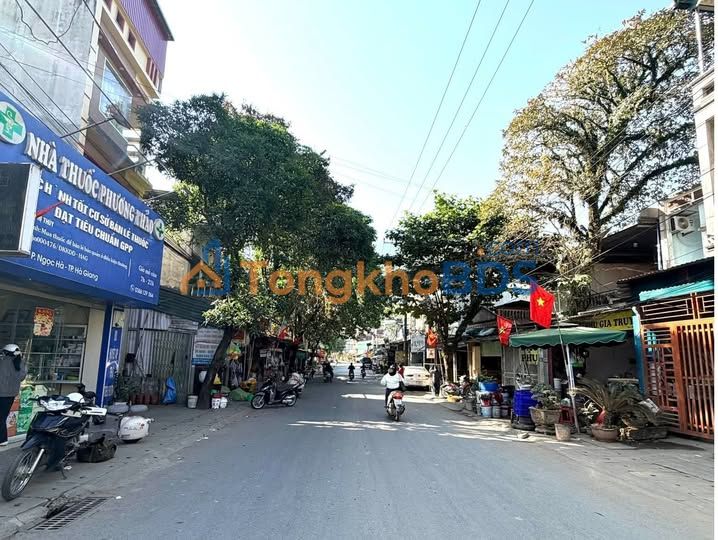 Nhà Mặt Tiền 100m² Đường Sơn Hà, Ngọc Hà, Tuyên Quang - Giá 2.5 Tỷ