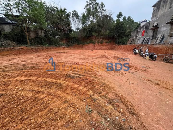 Đất Vàng 324.5m² Phường Ỷ La, Tuyên Quang - Sổ Đỏ 100m² TC, Giá Tốt