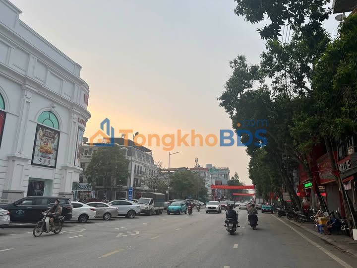Nhà 5 Tầng Mặt Tiền Kinh Doanh Đối Diện Vincom Hà Giang - 69m², 12 Tỷ